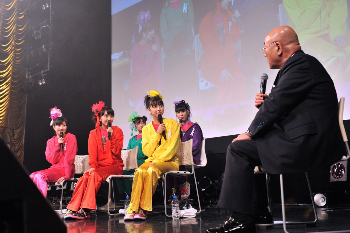 第5戦「ももクロ VS. 政治」より。