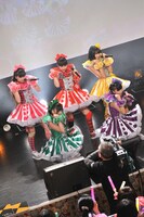 第7戦「ももクロ VS. 浅草」より。