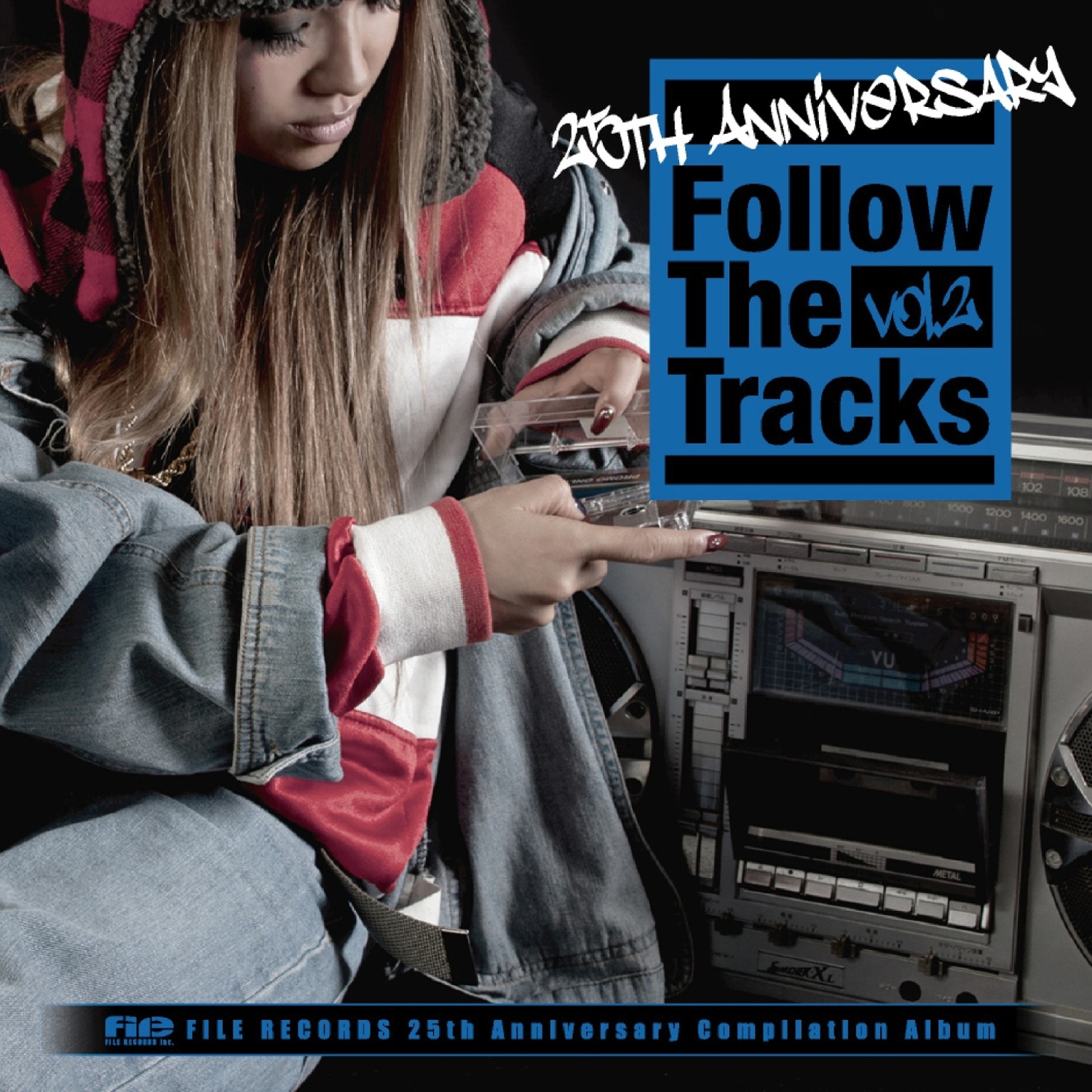 RHYMESTERの「B-BOYイズム」「口から出まかせ featuring King Giddra & Soul Scream」やPSG「PSG現る 1972」、ZINGI「HARD硬派」など全14曲が収められた「Follow The Tracks Vol.2」。