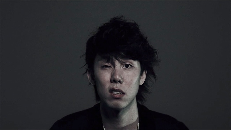 「MAHOROBA」のビデオクリップのワンシーン。