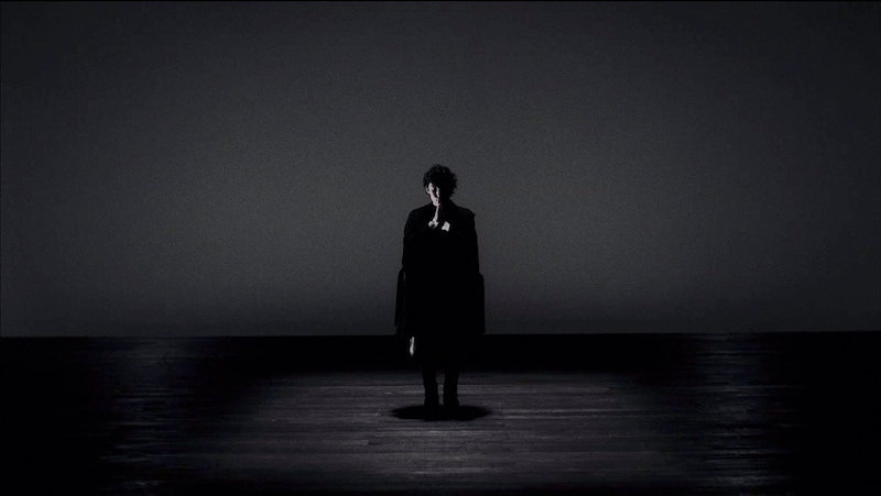 「MAHOROBA」のビデオクリップのワンシーン。