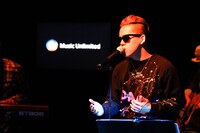 2月3日に行われた「Music Unlimited Presents SPECIAL LIVE 2013」の様子。