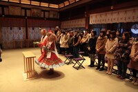 「イチャイチャチュッチュキャピキャピラブラブスリスリドキドキ」発売記念イベントの様子。