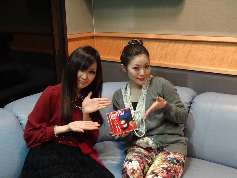 喜多村英梨（写真左）と雪乃（右）。