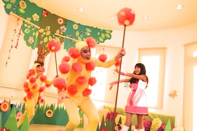 「花粉デビルをやっつけろ！」ビデオクリップ撮影の様子。（C）SDR