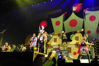 2月9日の日本武道館公演の模様。