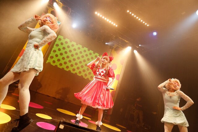 「100%KPP WORLD TOUR 2013」ベルギー公演の模様。（撮影：石井亜希）