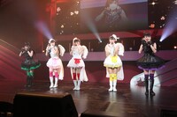 写真は「ももいろクローバーZ ももクロくらぶxoxo ～バレンタイン DE NIGHT だぁ～Z！」より。