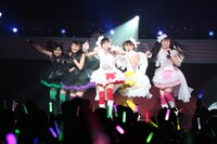 写真は「ももいろクローバーZ ももクロくらぶxoxo ～バレンタイン DE NIGHT だぁ～Z！」より。