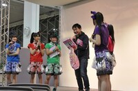 イベント終了後には、2月に誕生日を迎えたチームしゃちほこの店長こと長谷川マネージャーへメンバーからのサプライズも。