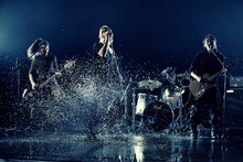 BRAHMAN。写真中央がTOSHI-LOW（Vo）。