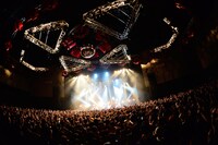 2月11日に行われた東京・新木場STUDIO COAST公演の様子。（撮影：橋本塁）