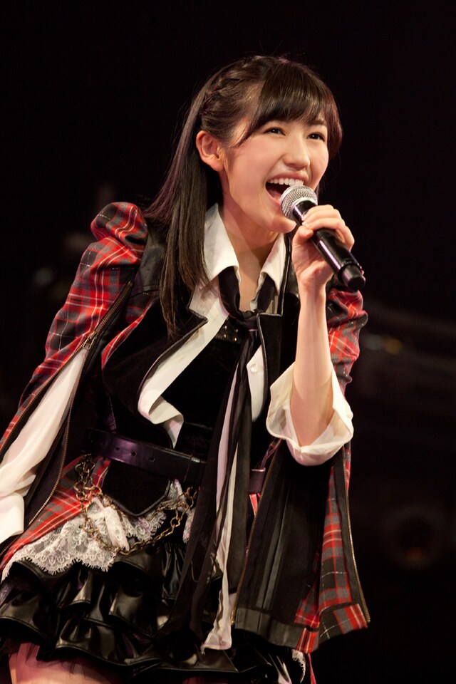 渡辺麻友は2月10日に行われたAKB48のイベントで、ファンにNO NAMEの新曲リリースを報告。