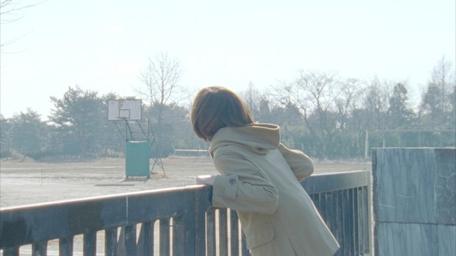 「PERFECT BLUE」ビデオクリップのワンシーン。