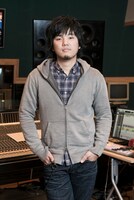 キャンペーンソング制作への意気込みを語る秦基博。