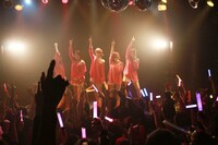 THE ポッシボー（2月14日に行われた「THE ポッシボーより愛を込めて！最新情報大発表しまーすっ!!」の様子）