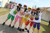 「独占！ももクノ60分 vol.6」第1部舞台裏の様子。