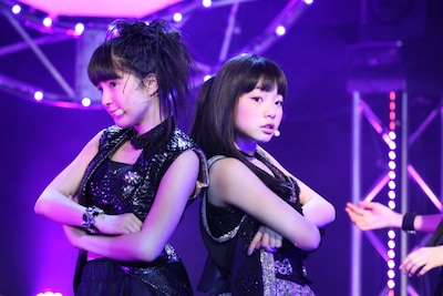 川島海荷、村田寛奈（2月16日「青の9nine」より）