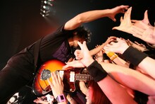 氏原ワタル（Vo, G）（撮影：shimbo yuki）