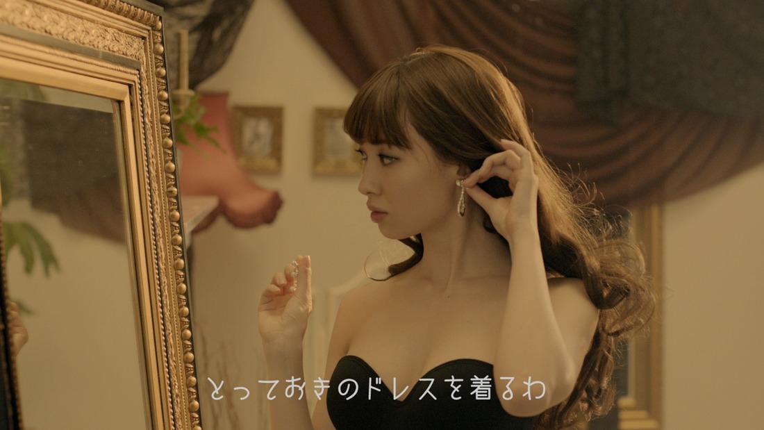 ショートムービー「Red Carpet」のワンシーン。