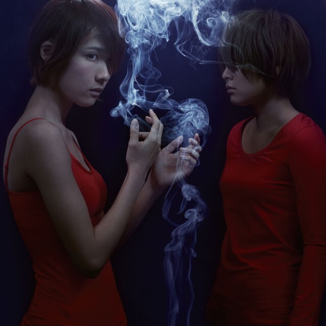 ハルカトミユキ「真夜中の言葉は青い毒になり、鈍る世界にヒヤリと刺さる。」ジャケット