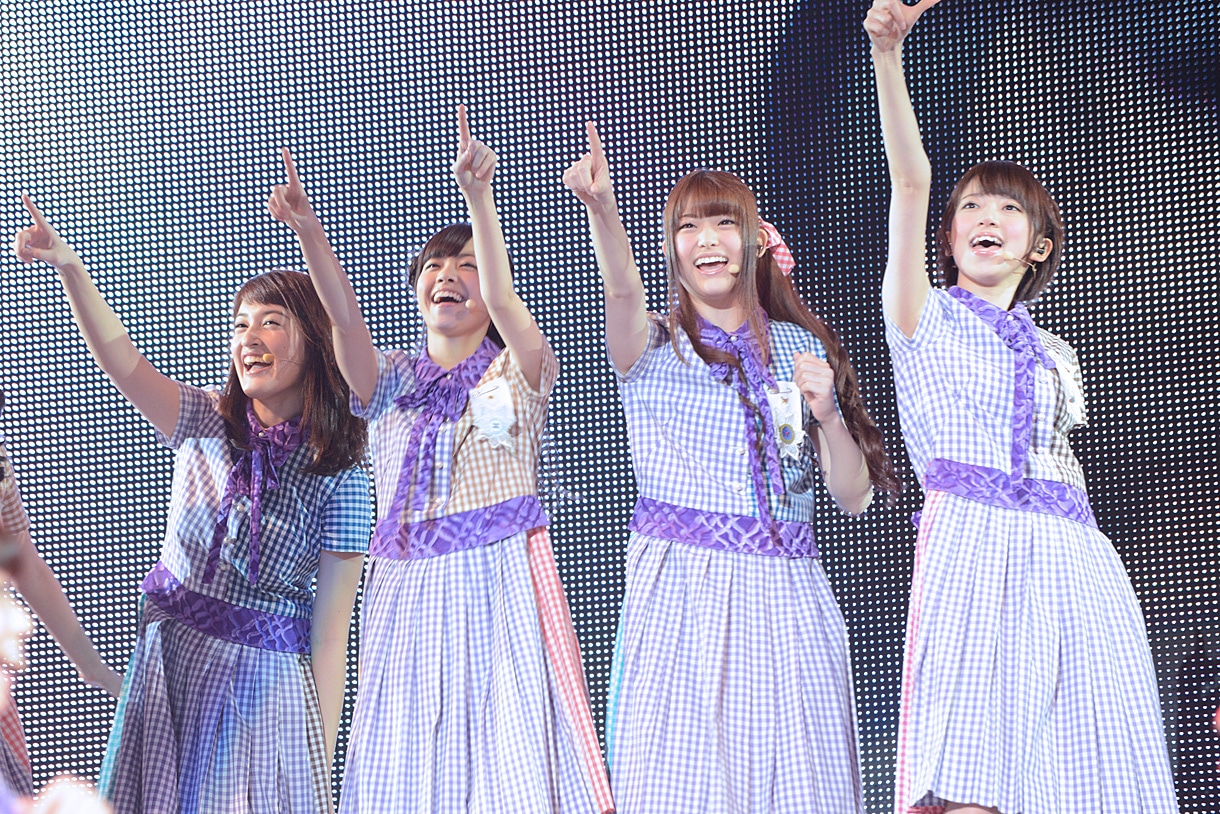 宮澤成良、西野七瀬、松村沙友理、橋本奈々未（左から）