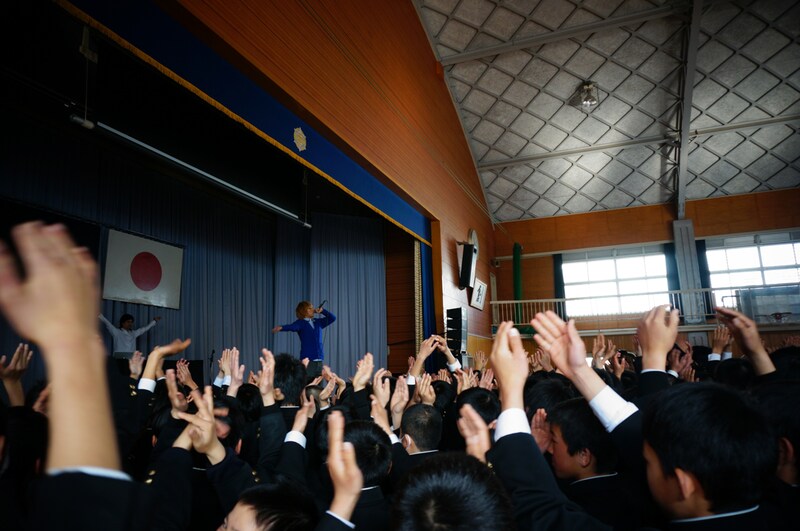 2月25日の母校ミニライブの模様。