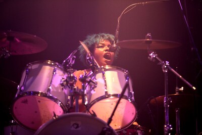 ルリちゃん（Dr）（撮影：岩根愛）