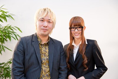 津田大介と松村沙友理。