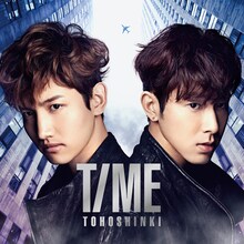 「現在」を表現した東方神起「TIME」ジャケットB。
