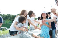 第3回被災地訪問の様子。 (C)AKS