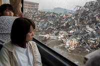 第14回被災地訪問の様子。 (C)AKS