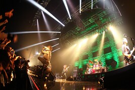 lynch.集大成Zeppライブは2時間半32曲の大ボリューム