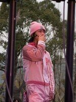 メジャーデビューが決まり、感極まって涙ぐむTo-i。