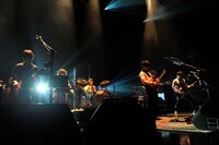 ASIAN KUNG-FU GENERATION（撮影：三浦憲治）