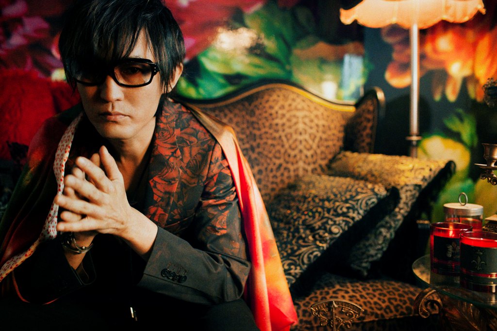 スガシカオ、実写版「xxxHOLiC」テーマソングを先行配信 - 音楽ナタリー