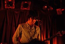 高橋徹也（写真はワンマンライブ「First Lady and Coffin 2013」の様子）
