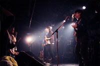 3月6日に行われたHemenwayのライブの様子。