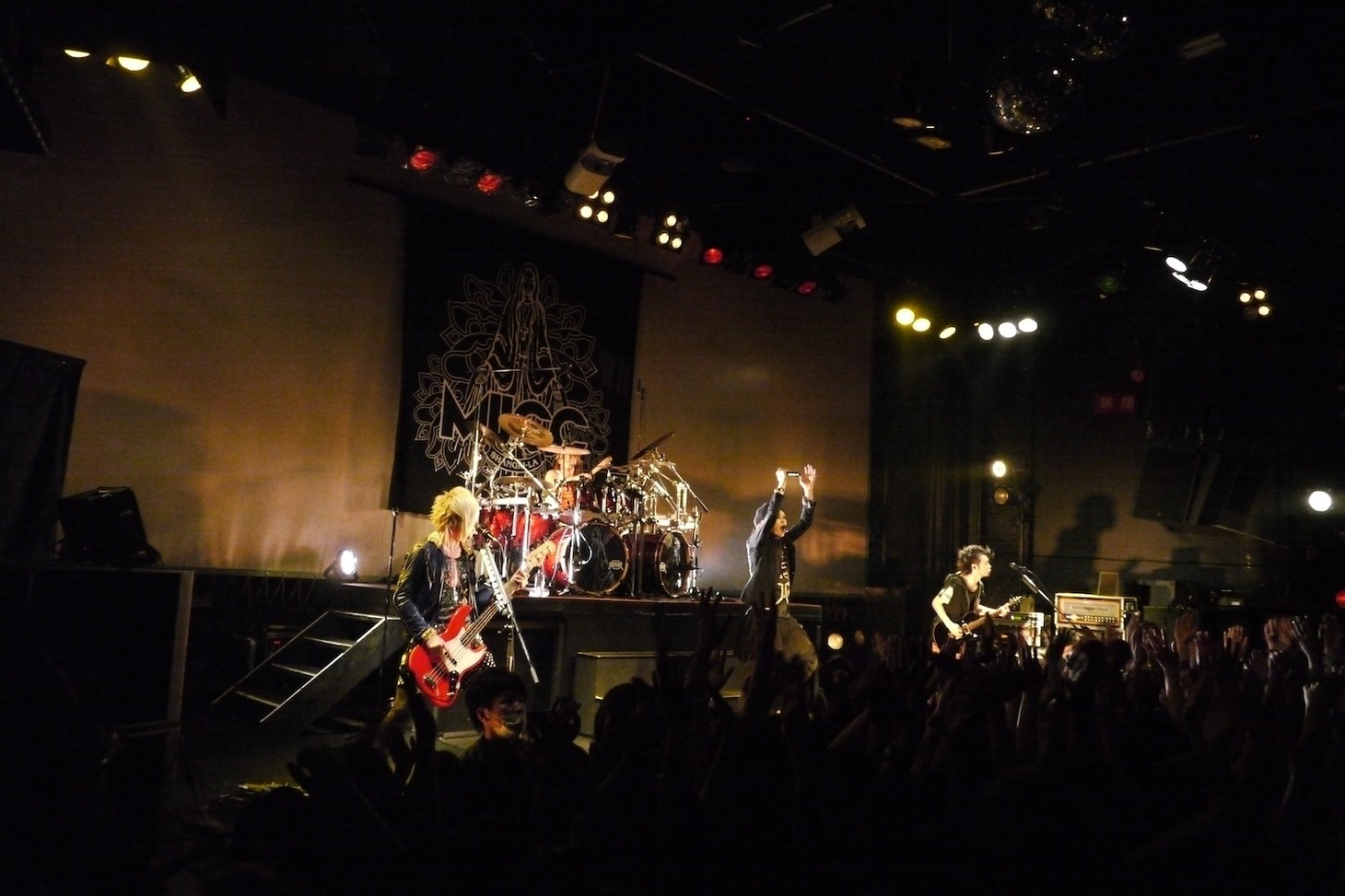 「MUCC Tour 2013 "Shangri-La"」水戸VOICE公演の様子。