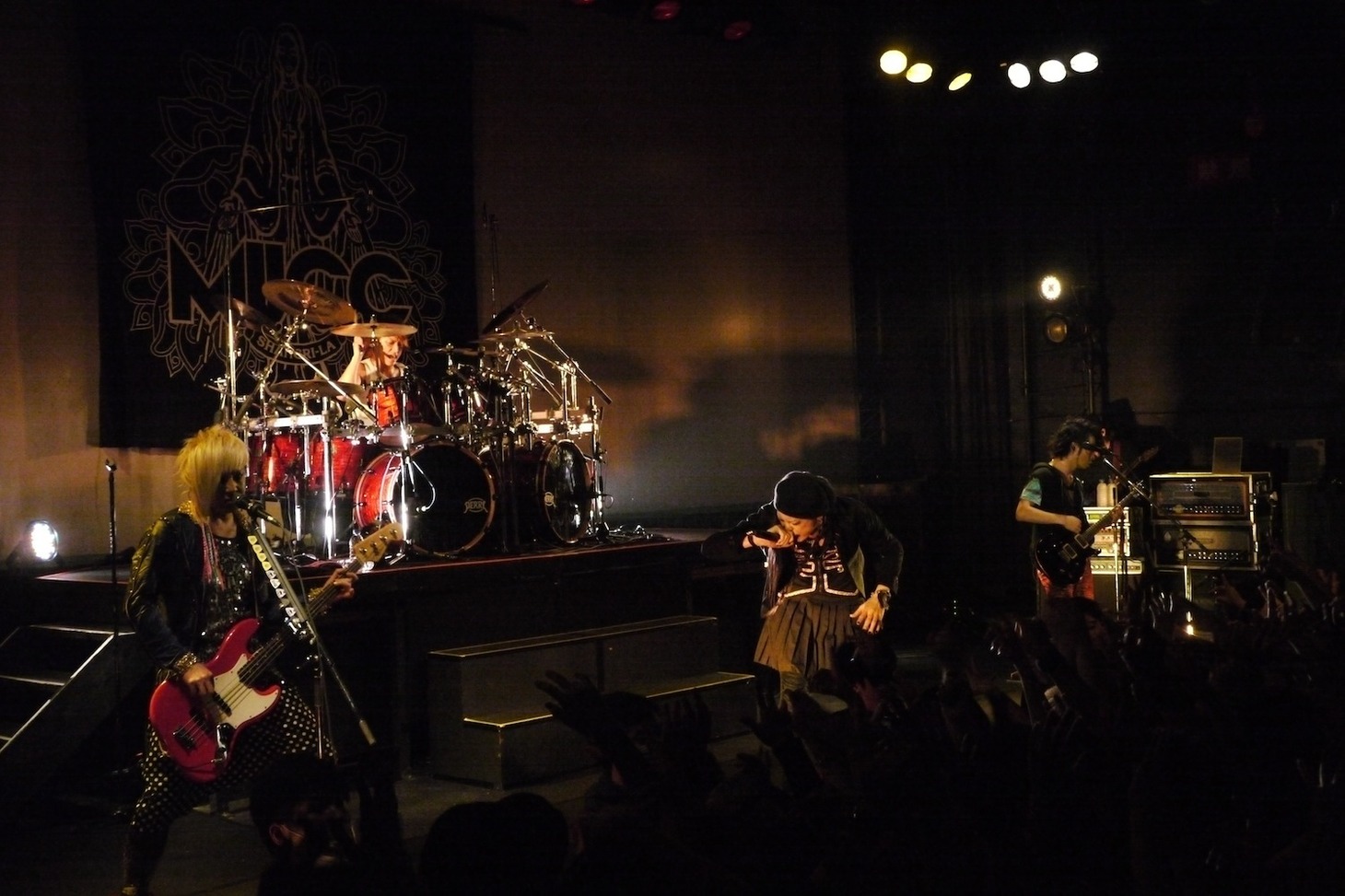 「MUCC Tour 2013 "Shangri-La"」水戸VOICE公演の様子。