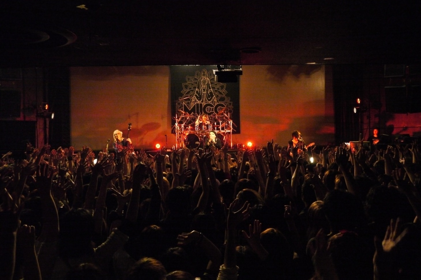 「MUCC Tour 2013 "Shangri-La"」水戸VOICE公演の様子。