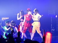 ももいろクローバーZ