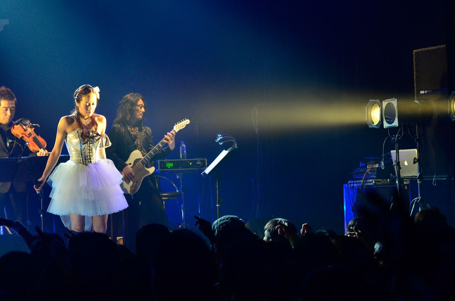 1月23日に東京・Shibuya O-EASTで行われた「Kalafina 5th Anniversary LIVE "oblivious"」の模様。