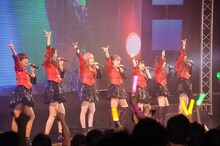 「Berryz工房コンサートツアー2013春 in Bangkok」の様子。