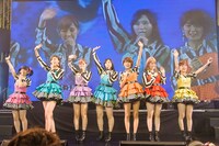 「Berryz工房コンサートツアー2013春 in Bangkok」の様子。