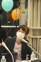 レアな番組出演で“借りてきたキヨ”状態のキヨに、スペイン坂スタジオ前は一際大きな黄色い歓声が。