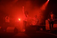 3月8日に東京・日本青年館で行われた「the dresscodes TOUR "1954"」の模様。（撮影：松本時代）