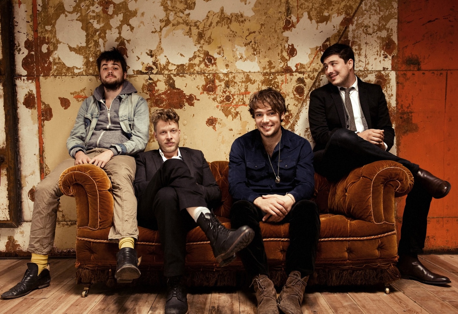 MUMFORD & SONS