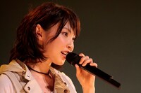 「家入レオ 1stワンマンツアー～LEO～」追加公演の様子。