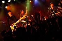 3月16日に東京・渋谷Star Loungeで行われたライブの模様。